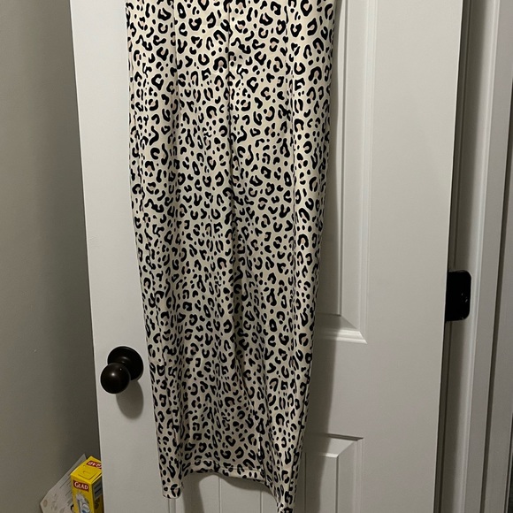 by Egreis - Hazel Leopard Dress Small - Picture 5 of 5